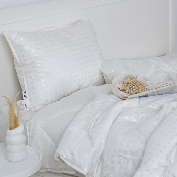 Ковдра FRIENDLY "ТЕП" ЛЕБЕДИНИЙ ПУХ металізований друк, 150x210 - фото №7