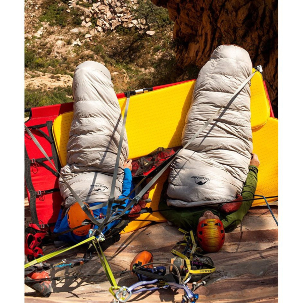Спальник з натуральним пухом Naturehike Snowbird NH20YD001, p-р L, коричневий 980 г - фото №10