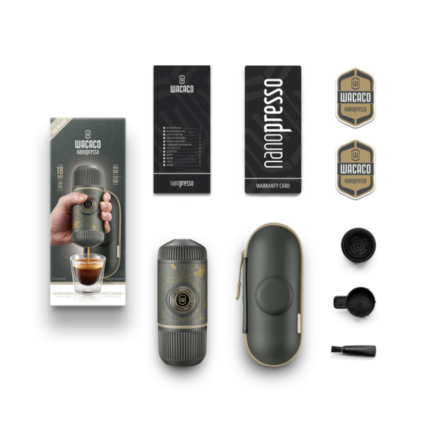 Портативна еспресо-кавоварка Wacaco Nanopresso темно-сіра з чохлом - фото №3