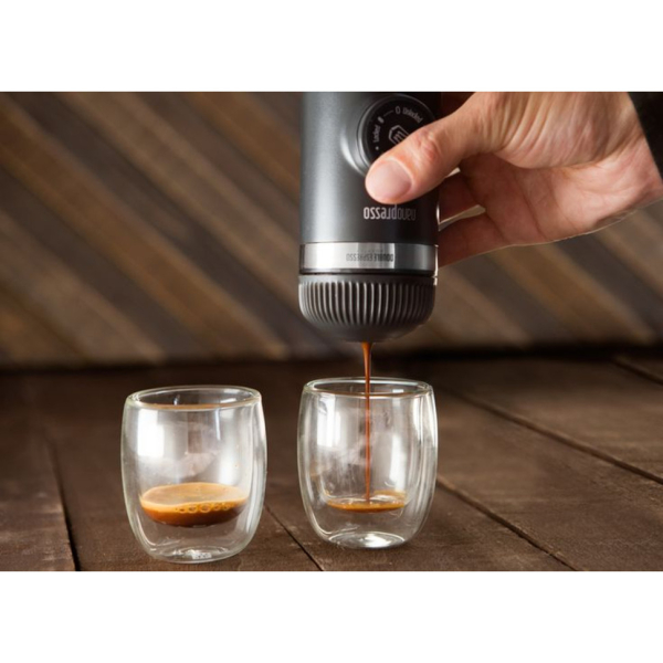 Портативна еспресо-кавоварка Wacaco Nanopresso сіра з чохлом - фото №11
