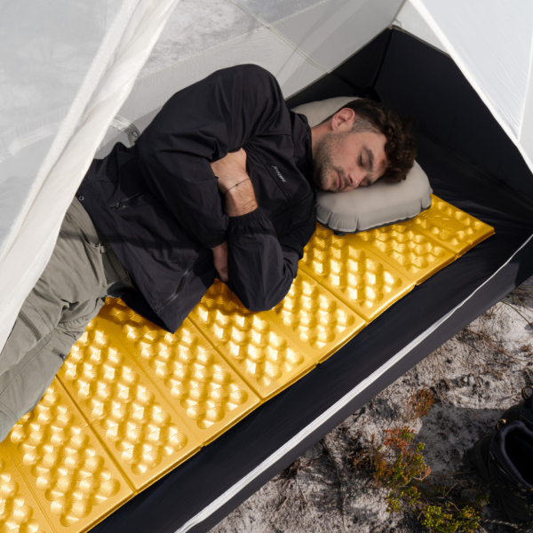 Килимок складний IXPE Naturehike CNK2550WS030, алюмінієва плівка, 18 мм, оливковий-зелений - фото №10