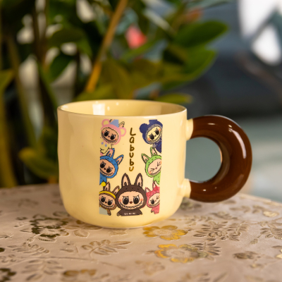 Чашка порцелянова Labubu Brighten Your Day 400 (мл) подарункова кружка прикольна чашка для дітей на подарунок FM-21D - фото