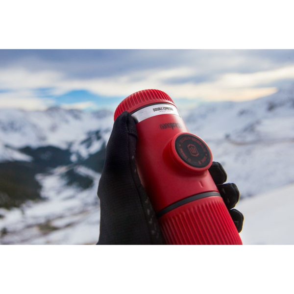 Портативна еспресо-кавоварка Wacaco Nanopresso червона з чохлом - фото №14