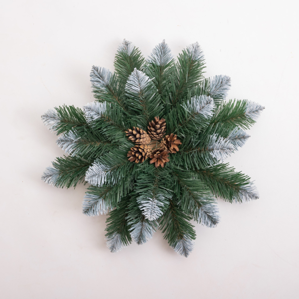 Штучний підсвічник вінок Новорічний з декором зелений із засніженими кінчиками на 1 свічку SOK-O-2 - фото №3