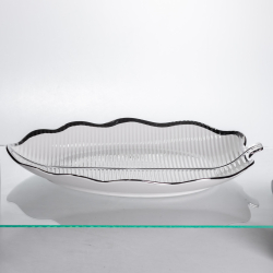 Порцелянова менажниця «Листок» з чорним обідком 2 секції 35,5 см ML6046