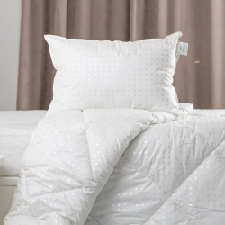 Подушка FRIENDLY "ТЕП" ЛЕБЕДИНИЙ ПУХ металізований друк, 70x70