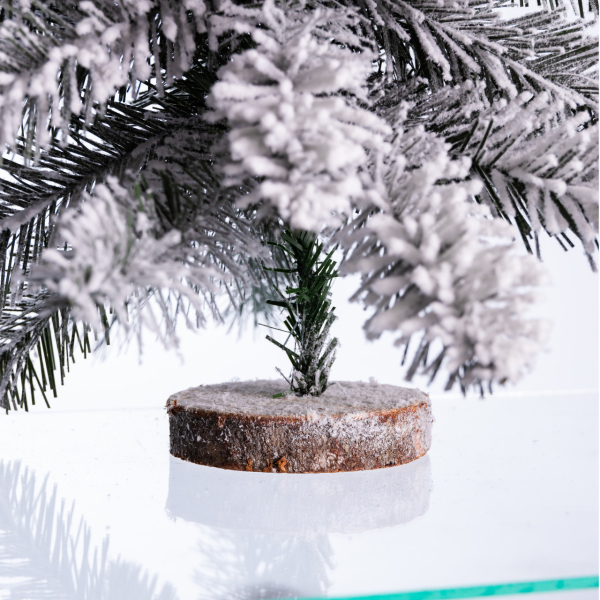 Штучна міні ялинка "Снігова королева" засніжена на пластиковій підставці 55 см SOK-M-05-2 - фото №4