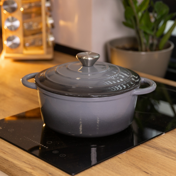 Каструля чавунна 2.5 л емальована з кришкою посуд для тушкування запікання томління кухонна Сіра HP-1-14-GREY - фото №8