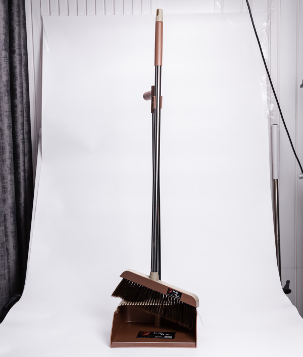 Набір віник та совок на довгій ручці для підлоги 27×25×103 (см) щітка віник для прибирання Коричневий HP-35015-11BR - фото №3