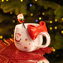 Новорічна порцелянова чашка з ложкою Merry Christmas 400 (мл) Червона Yiwu FM-CS-19A