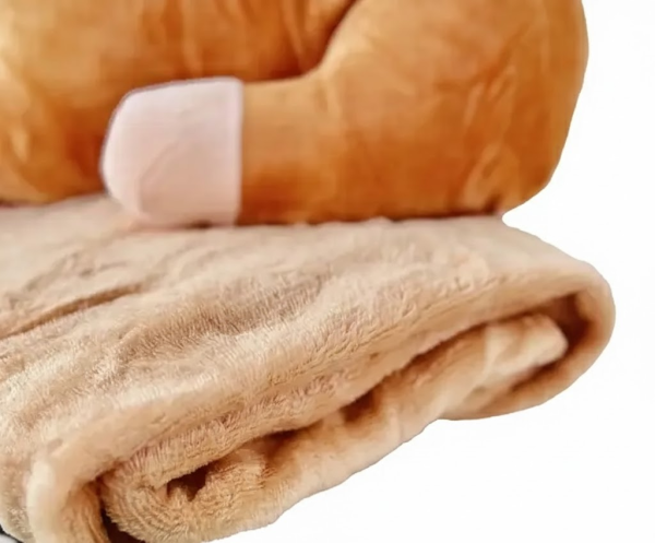 Плед-іграшка подушка 3 в 1 Собака Хаскі-матрос (110х150 см) з пледом Коричневий 520-3BR - фото №3