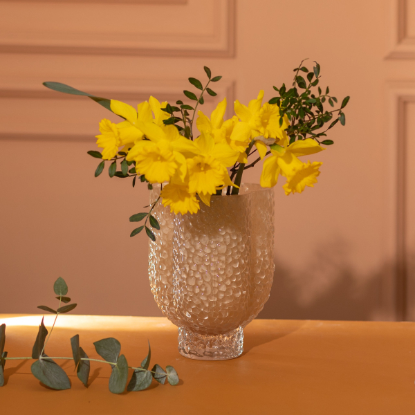 Ваза декоративна 13.5х13.5х18 см для квітів скляна фігурна фігурна ваза з кольорового скла 1 л Бежева HP-10-29 - фото №2